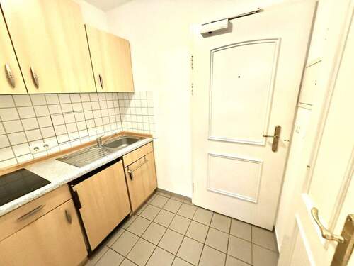 In Ihrer Diele mit (Einbau)küche - 