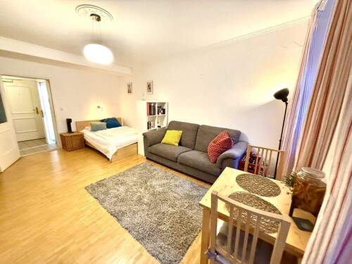 Ihr Wohn- und Schlafbereich gen Diele - 