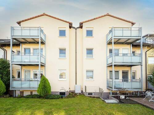 Fassade - Etagenwohnung mit 67,50 m&sup2; in Rheinstetten / Forchheim zum Kaufen