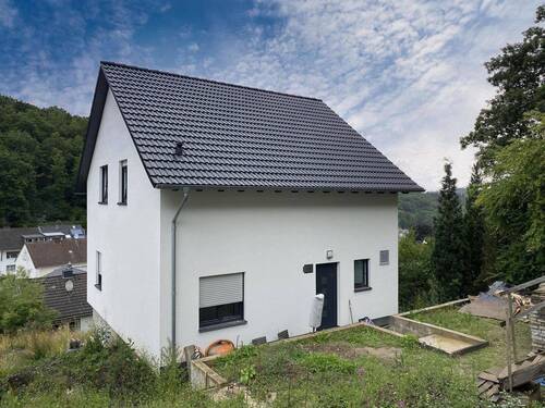 Vorderansicht - Hemer - Neuw., hochwertig ausgestattetes EFH in ruhiger Randlage!