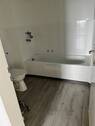 Badansicht mit Designvinylboden - 