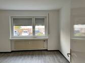 Frontansicht Schlafzimmer mit Designvinylboden - 