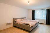 Schlafzimmer_Whg. 2. OG links - Mehrfamilienhaus, Wohnhaus in Gelsenkirchen zum Kaufen