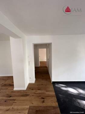 Flur - 3 Zimmer Etagenwohnung zur Miete in Frankfurt am Main / Bornheim