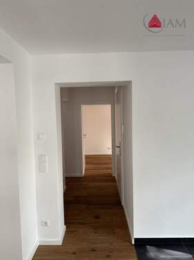 Flur - 3 Zimmer Etagenwohnung in Frankfurt am Main / Bornheim