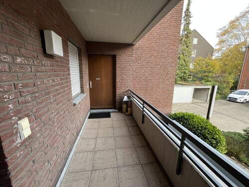 Eingang Wohnung - 4 Zimmer Etagenwohnung zum Kaufen in Herzogenrath
