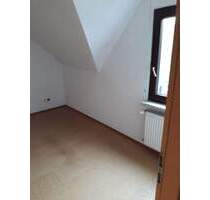 gemütliche DG-Wohnung zu vermieten - Urbar