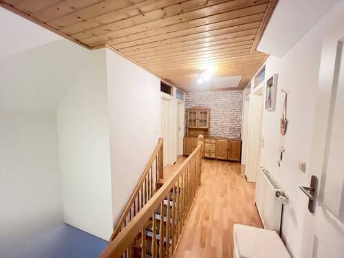 Haus 2 - DG Galerie mit Treppe - 