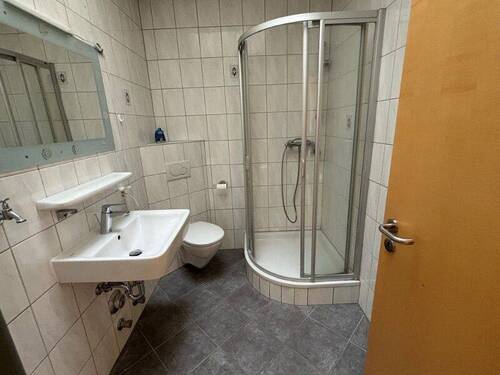 Badezimmer - Etagenwohnung mit 72,00 m² in Kirchhain zur Miete
