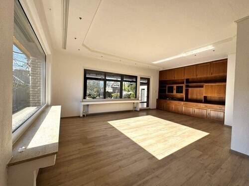 Wohnzimmer - Einfamilienhaus mit 156,00 m&sup2; in Oldenburg / Dietrichsfeld zum Kaufen