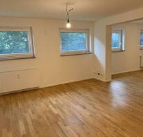 Geschmackvolle, frisch renovierte 2-Zimmer-Wohnung mit gehobener Innenausstattung in Stuttgart