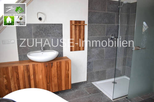 Dusche - Einfamilienhaus mit 253,00 m&sup2; in Oberschwarzach zum Kaufen