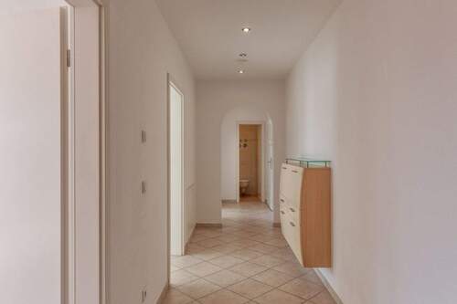 Flur aus anderer Sicht - 