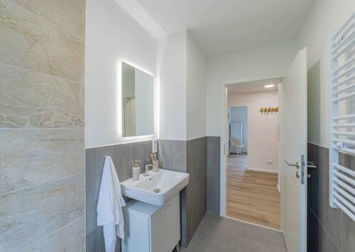 Beispielbilder nach Renovierung - 2 Zimmer Etagenwohnung in Berlin