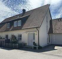 Hübsche, renovierte 2-Zimmer-Wohnung mit EBK in ruhiger Wohnlage - Möhrendorf
