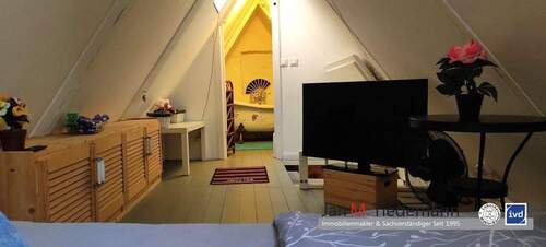 Spitzboden SZ und Bad - 