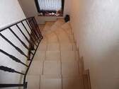 Treppe ins Untergeschoss - 