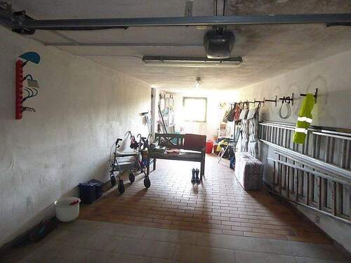 große Garage - 