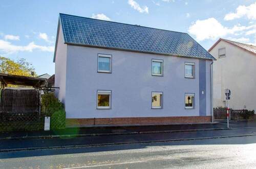 Nord-/Westseite - Mehrfamilienhaus, Wohnhaus mit 204,00 m&sup2; in Amberg zum Kaufen