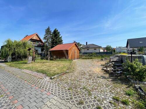 Bauplatz - Grundstück in Weinböhla zum Kaufen