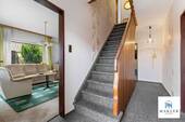 Eingangsbereich - 8 Zimmer Einfamilienhaus in Aurich