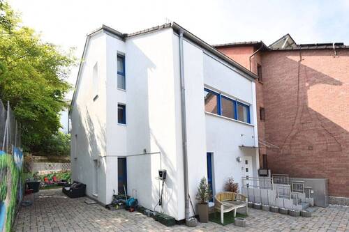 Frontansicht - 5 Zimmer Reihenendhaus in Sinsheim / Steinsfurt
