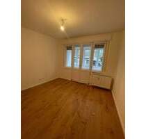 Sanierte 3-Zimmer Wohnung am Koeltzepark - Berlin Spandau