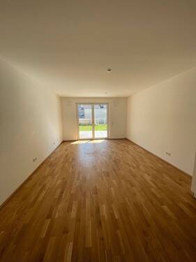 Wohnzimmer - 3 Zimmer Terrassenwohnung zur Miete in Stein