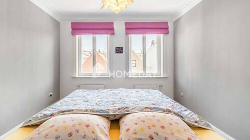 2. OG Schlafzimmer 1 - 