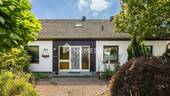 Außenansicht 2 - Geräumiges Einfamilienhaus mit Garten in zentraler Lage