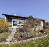 Bungalow-Stil mit großzügigem Keller und Einliegerpotenzial auf sonnigem Grundstück - Hausen