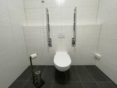 behindertengerechtes WC - 