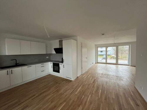 Offene Küche - Helle 5-Zimmer-Wohnung mit großem Garten und EBK!