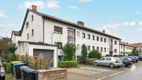 Außenansicht 4 - Schön geschnittene Dachgeschosswohnung mit Balkon und PKW-Stellplatz