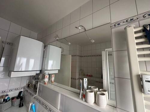 Modernes Badezimmer - 