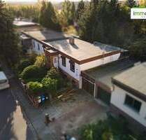 Sanierungsbedürftige Doppelhaushälfte im Bungalowstil mit großem Grundstück zu verkaufen! - Magdeburg Salbke