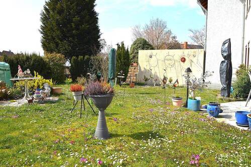 Garten - Reihenmittelhaus mit 91,00 m&sup2; in Süßen zum Kaufen