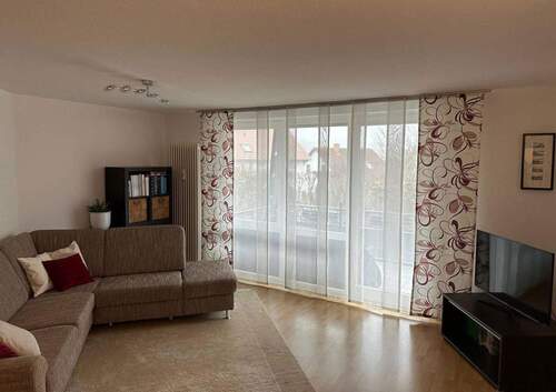 Wohnzimmer - 2 Zimmer Etagenwohnung zum Kaufen in Heidenheim an der Brenz