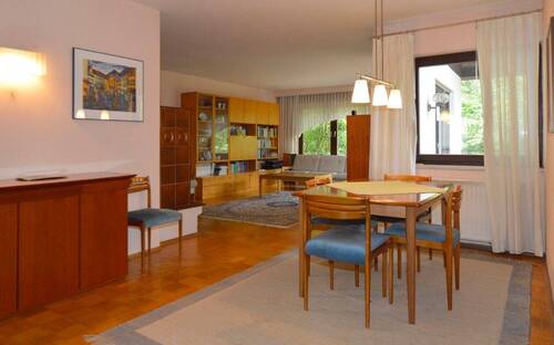 Essbereich mit Wohnzimmer - 