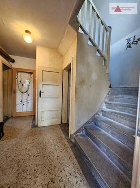 Flur EG - 4 Zimmer Einfamilienhaus zum Kaufen in Lauter-Bernsbach