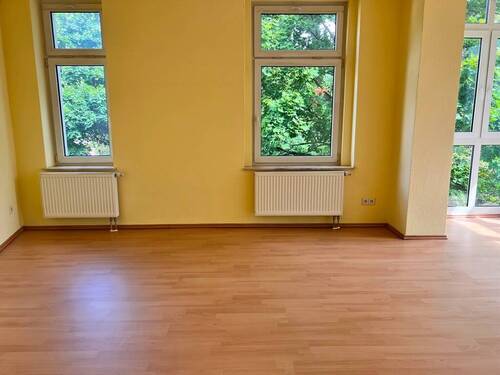 Wohnzimmer (15) - 2 Zimmer Etagenwohnung in Plauen