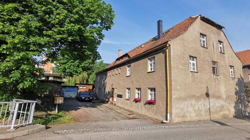 Straßenansicht - 1 Zimmer Mehrfamilienhaus, Wohnhaus zum Kaufen in Niedercunnersdorf