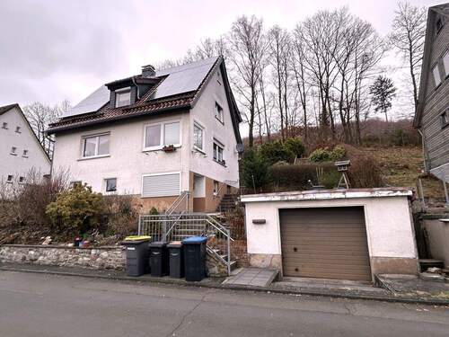 Bild 1 - Ewersbach: Siedlungshaus in schöner Wohnlage!