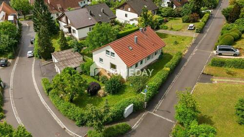 Außenansicht Drohne 5 - Einfamilienhaus mit 179,90 m&sup2; in Nürtingen zum Kaufen