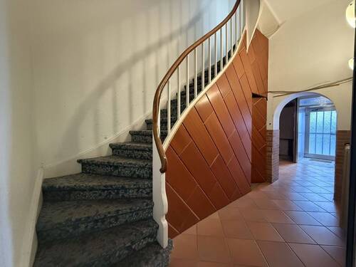 Treppenhaus - Gewerbeobjekt (Büro, Produktion, Verkauf) in Krefeld zum Kaufen