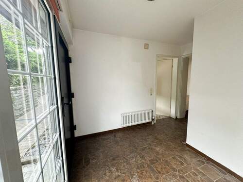 Eingangsbereich.jpg - Reihenmittelhaus in Reutlingen