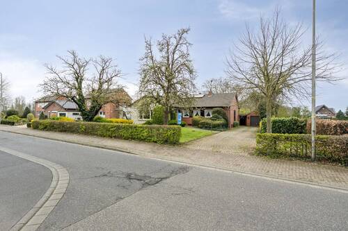 WWW.BOUWENS.DE - 5 Zimmer Bungalow in Waldfeucht