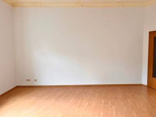 Wohnzimmer (5) - 3 Zimmer Etagenwohnung in Plauen