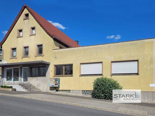 A Straßenseite (3).jpg - 1 Zimmer Mehrfamilienhaus, Wohnhaus in Kleinrinderfeld
