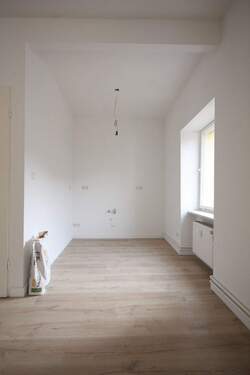 offene Küche - Etagenwohnung mit 56,00 m&sup2; in Nauen zur Miete